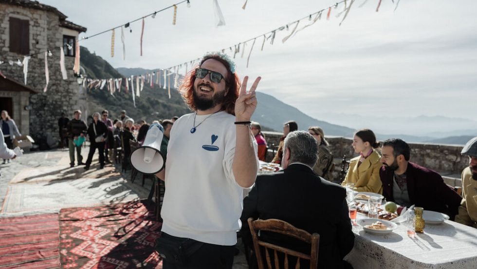 Μία σύγχρονη σινεφίλ ελληνική τραγωδία στο Λονδίνο